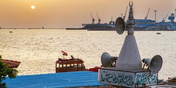 Egypt Considering Expansion of Suez Canal